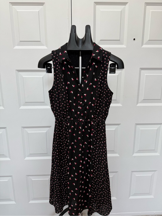 Maison Jules Dresses & Skirts - Maison Jules Black Midi Dress with Pink Heart Print